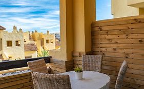 2199-Apt With Terrace And Pools